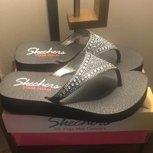 Skechers Yoga Mat Comfort Sandals!